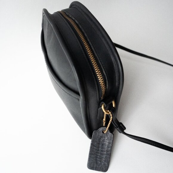 Vintage Coach Abbie Crossbody Bag in Glove-Tanned Black Leather - Picture 3 of 11